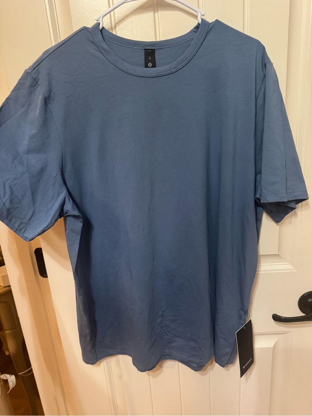 Men’s nwt lululemon stretch tshirt